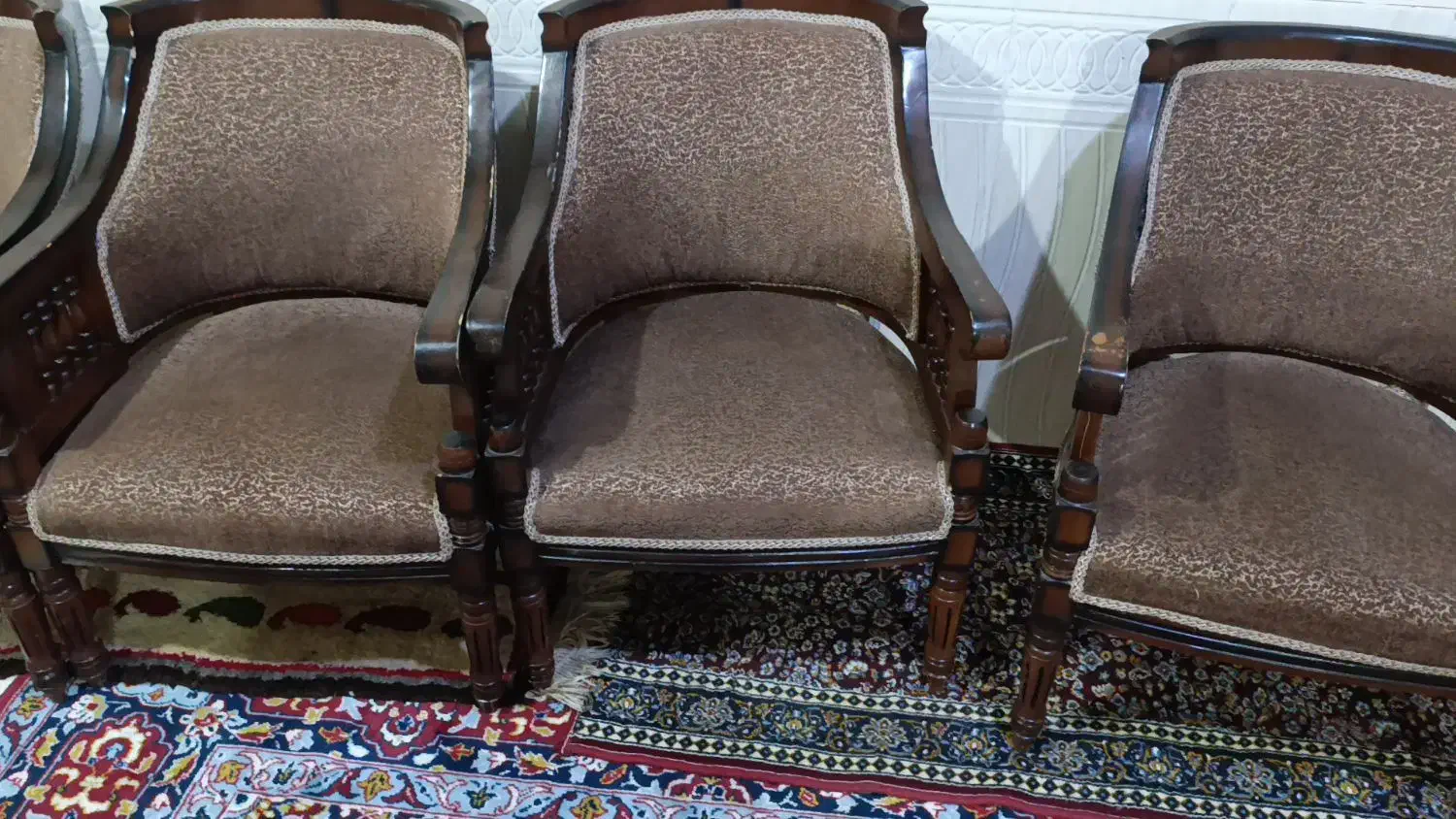 مبل|مبلمان خانگی و میز عسلی|لردگان, |دیوار