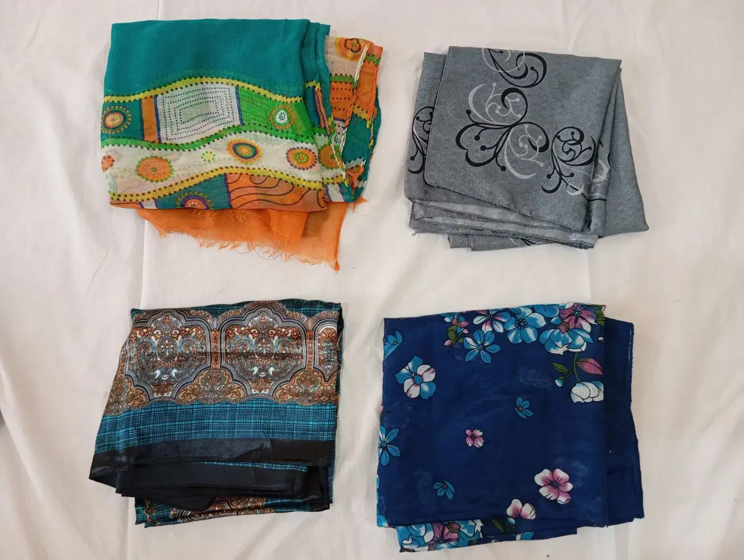 کفش100، روسری100، چادر و150 نومن|لباس|کاشان, قطب راوندی|دیوار