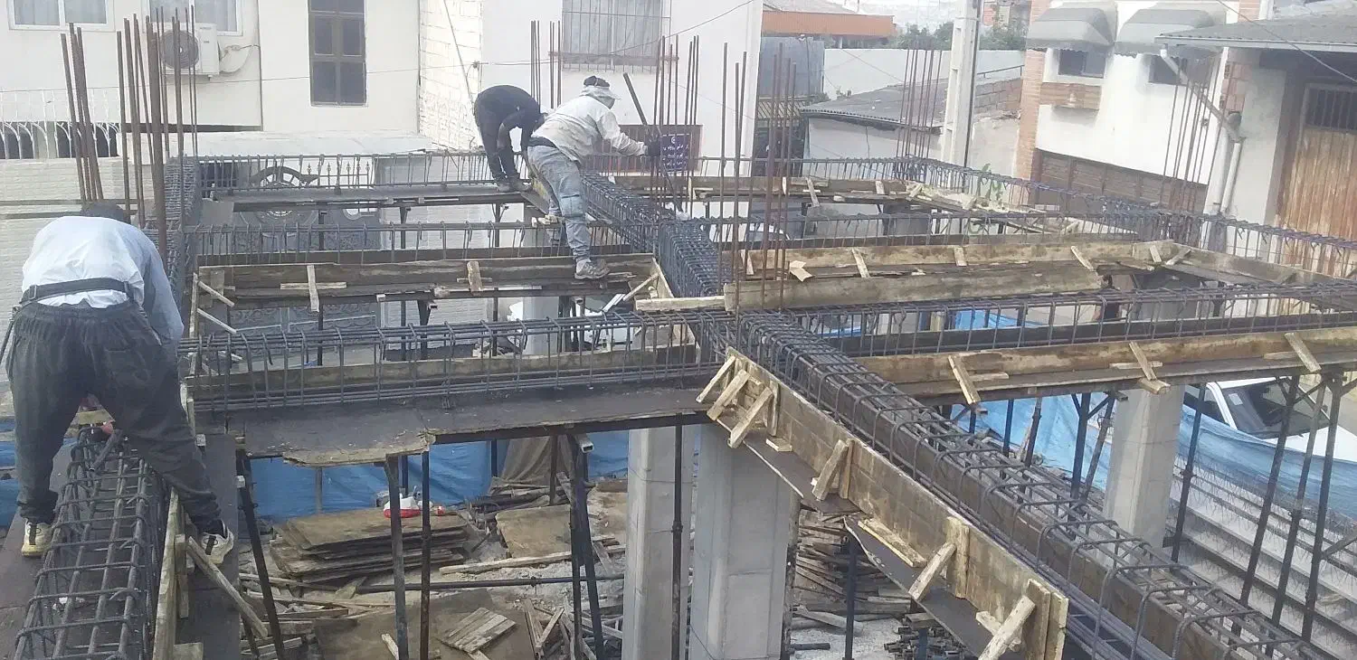 به چند نفر آرماتوربند نیازمندیم استاکار|استخدام معماری، عمران و ساختمانی|گرگان, |دیوار