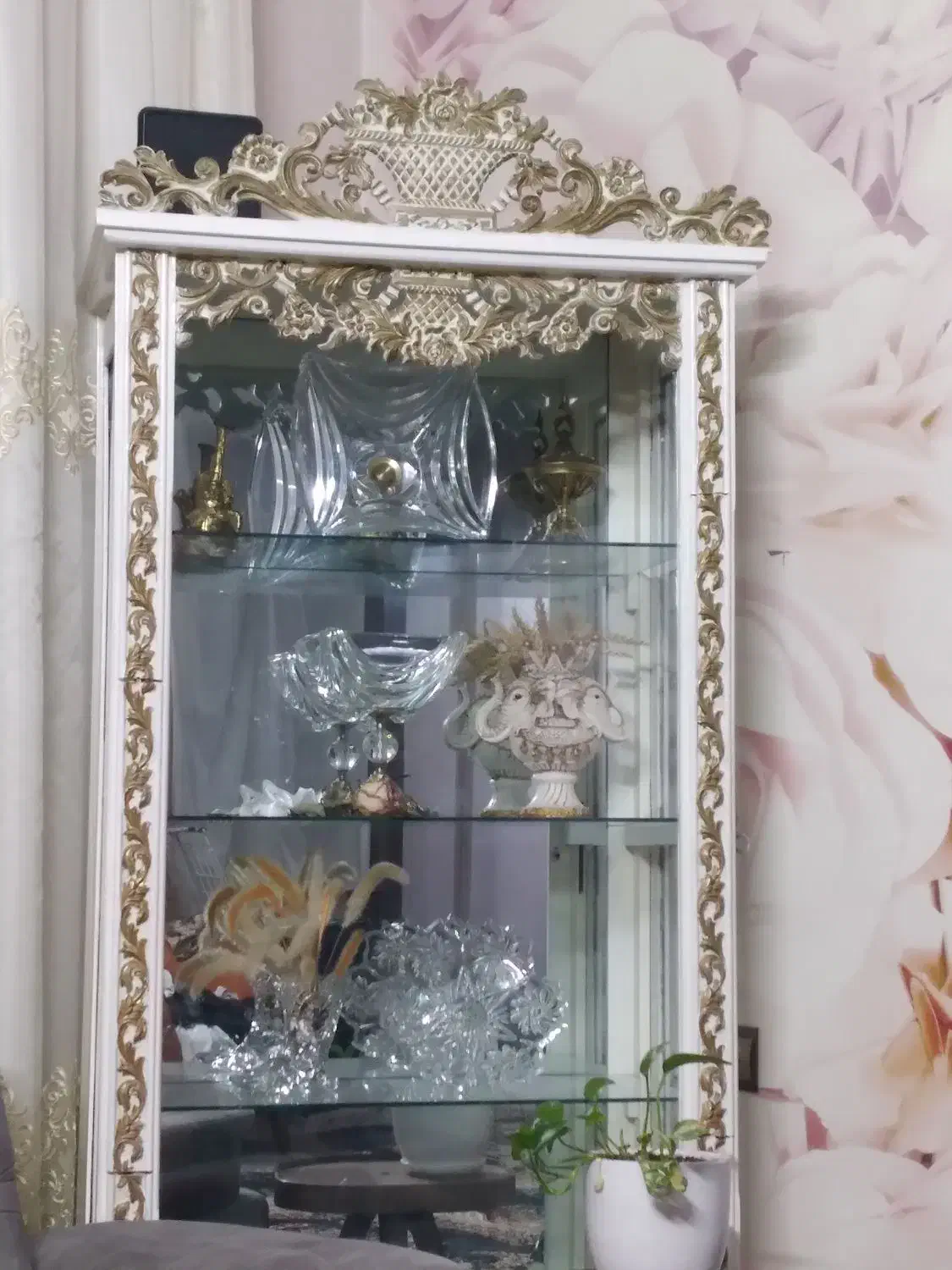 پارتیشن چهارطبقه|بوفه، ویترین، کنسول|قرچک, زیبا شهر|دیوار