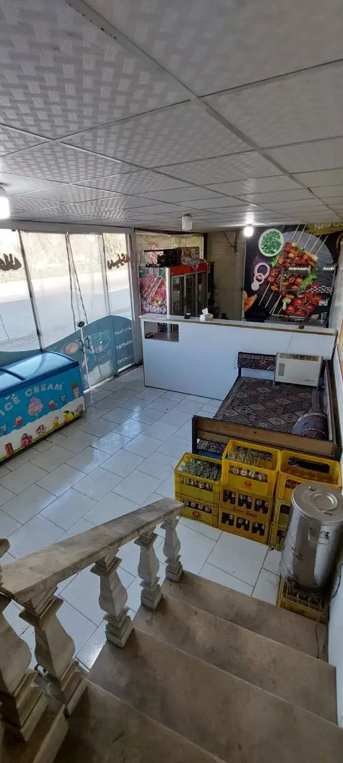 یک باب مغازه بَر جاده جعفریه(بلوار حضرت معصومه)|اجارهٔ مغازه و غرفه|قم, قلعه صدری|دیوار