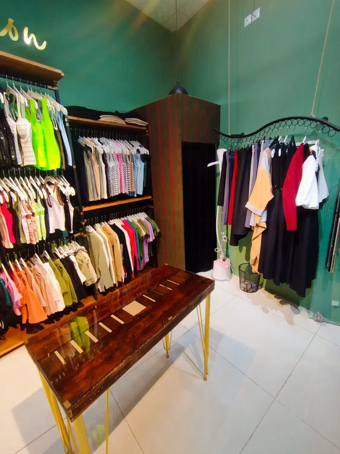 واگزاری بوتیک زنانه|فروشگاه و مغازه|نیشابور, فردوس شمالی|دیوار