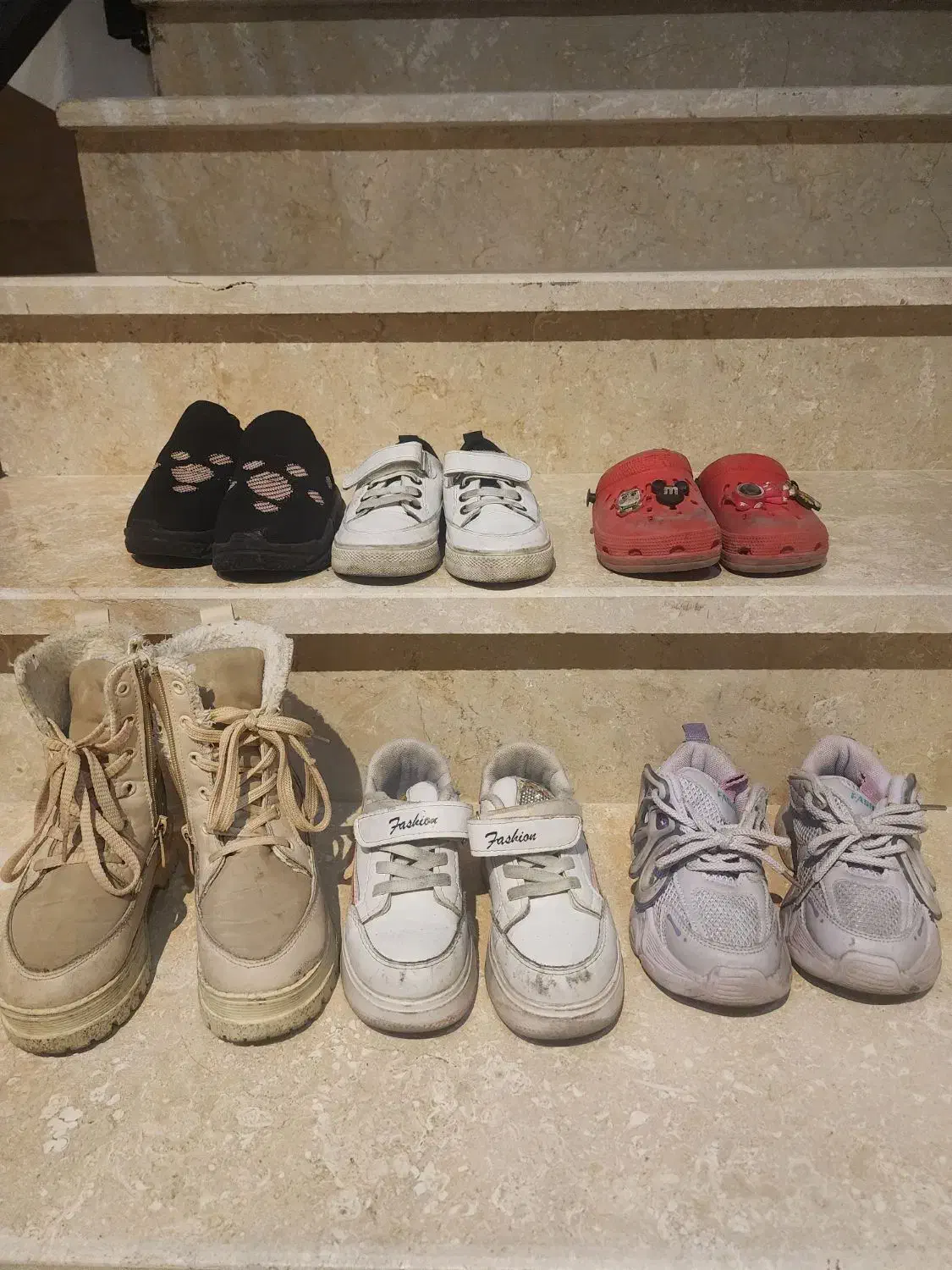 کفش بچگانه|کفش و لباس بچه|گرگان, |دیوار