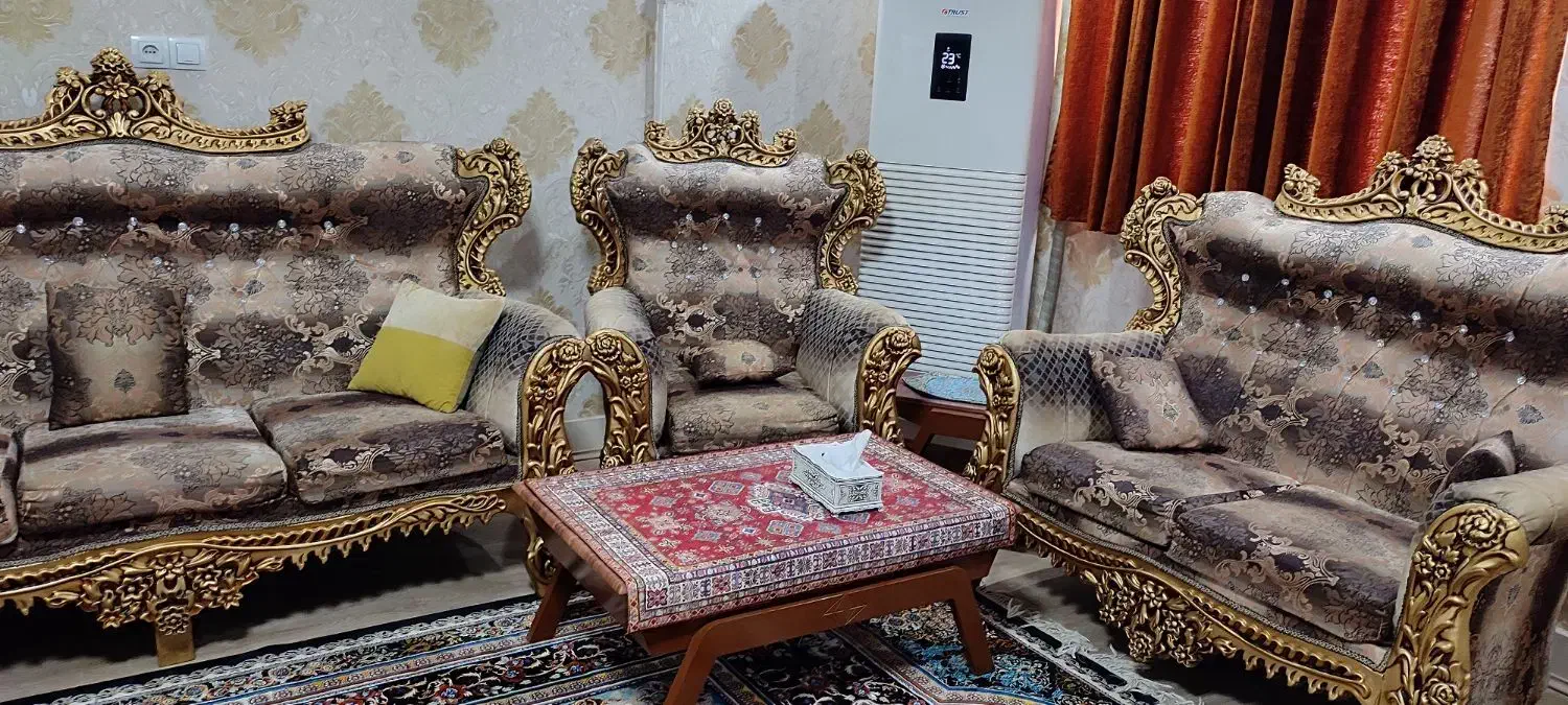 مبل سلطنتی|مبلمان خانگی و میز عسلی|اهواز, فرهنگ شهر|دیوار