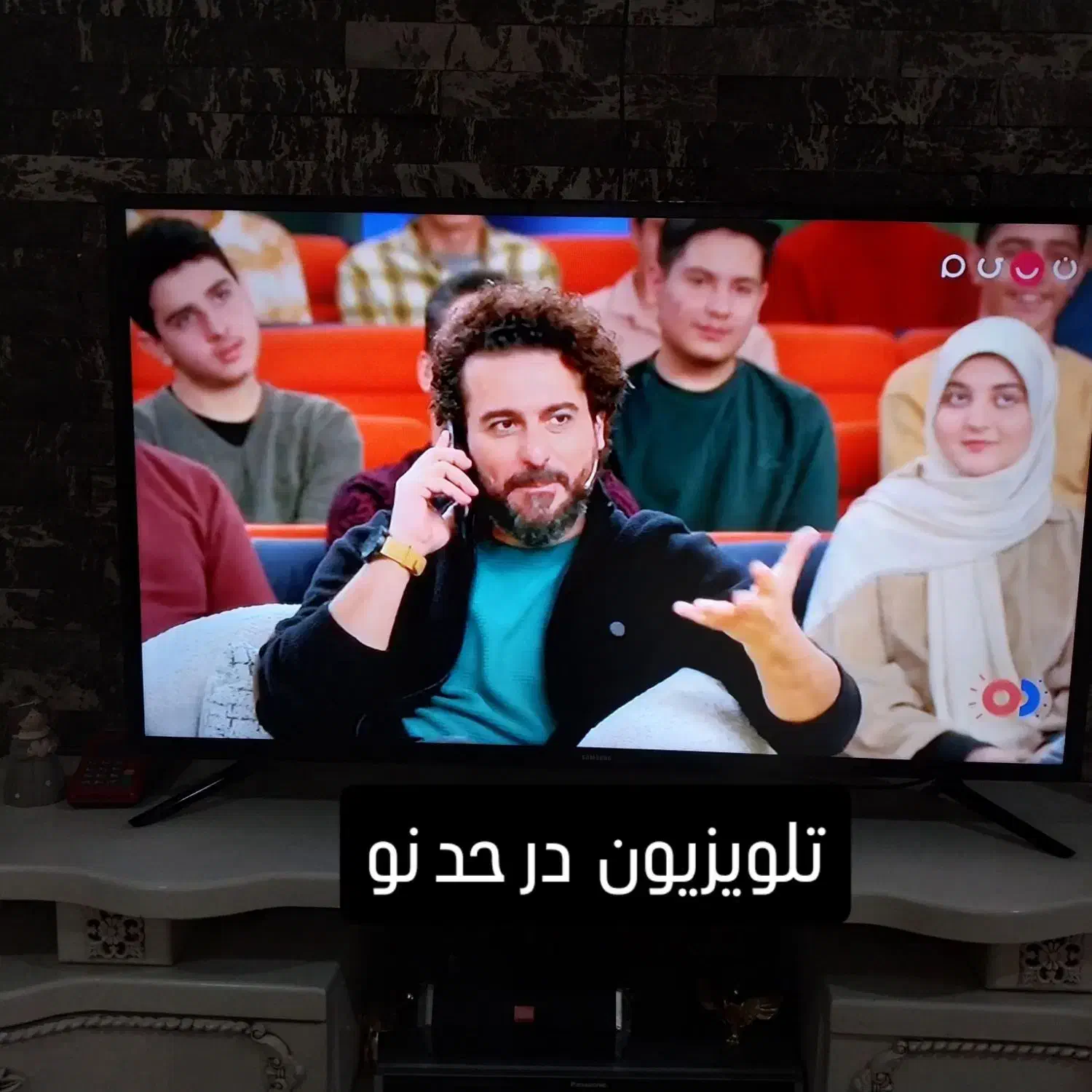 تلویزیون  ۵۰ اینچ  اولیو  یکسال کارکرده|تلویزیون و پروژکتور|چالوس, |دیوار