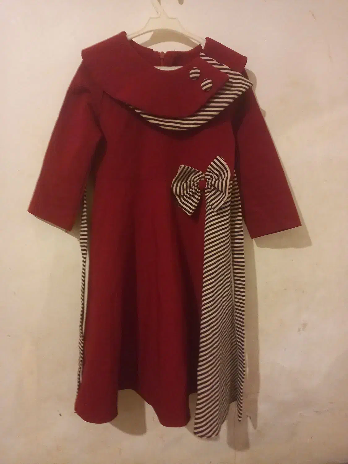 لباس دخنرانه|لباس|رشت, کوی فکوری|دیوار