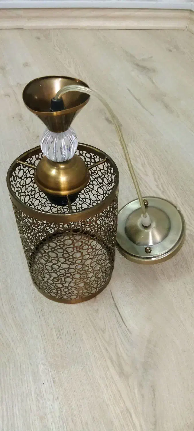 لوستر تک شاخه سقفی ( دو عدد) در حد نو|لوستر و چراغ آویز|تبریز, |دیوار