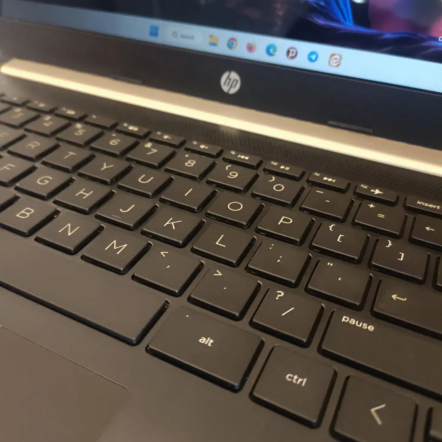 لپتاپ قدرتمند HP نسل ۸ خیلی تمیز|رایانه همراه|کرمان, |دیوار