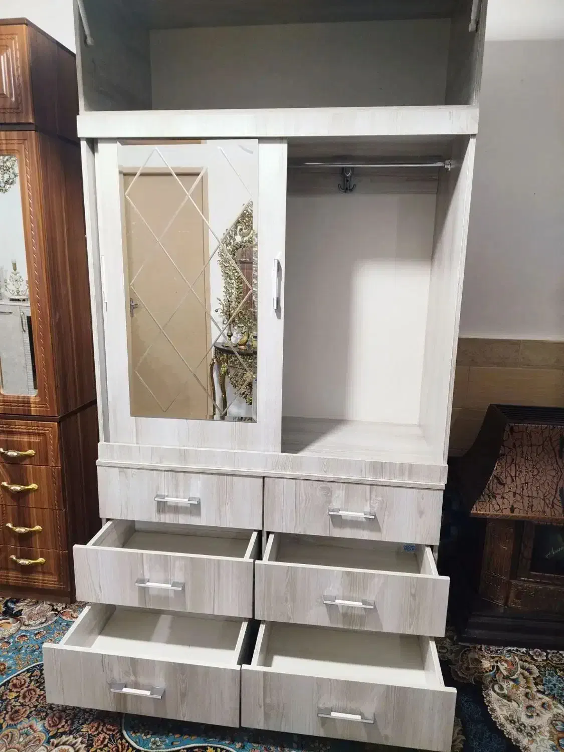 حراج وسایل خانه کمددراور و اجاق گاز فردار  استیل|حراج|قزوین, |دیوار