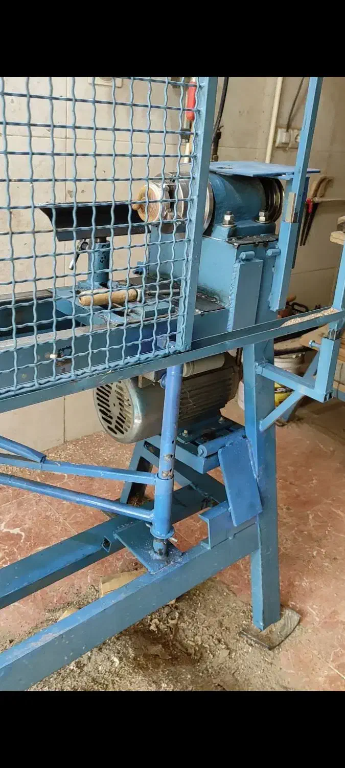 دستگاه خراطی چوب|ماشینآلات صنعتی|سنندج, |دیوار