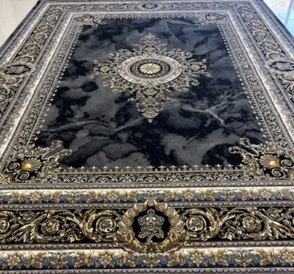 نقش اصلی این نوع فرش را گل های))|فرش|بوشهر, |دیوار