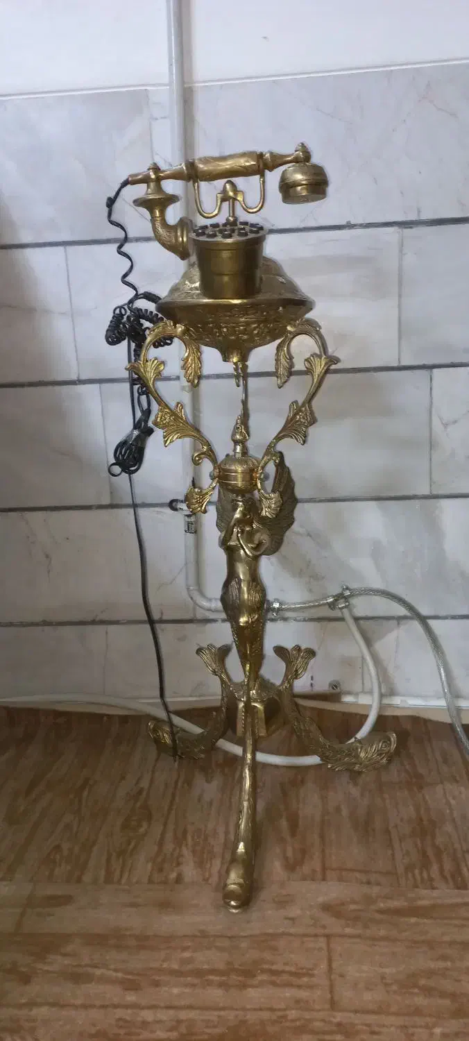 تلفن دکوری برنجی|کلکسیون اشیاء عتیقه|ورامین, خیر آباد|دیوار