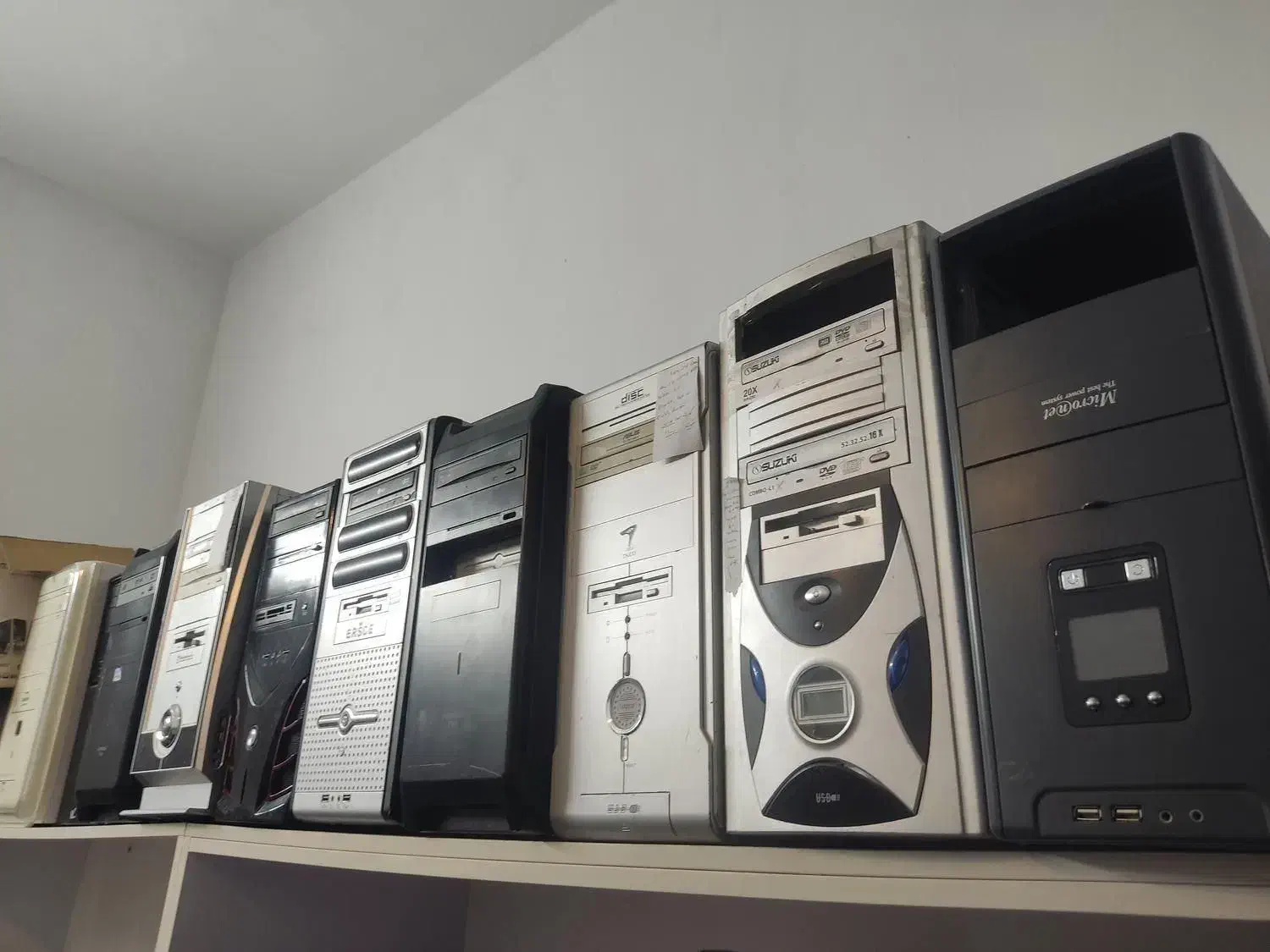 معامله کیس مانیتور. خراب بر می دارم معیوب|رایانه رومیزی|خرمآباد, |دیوار