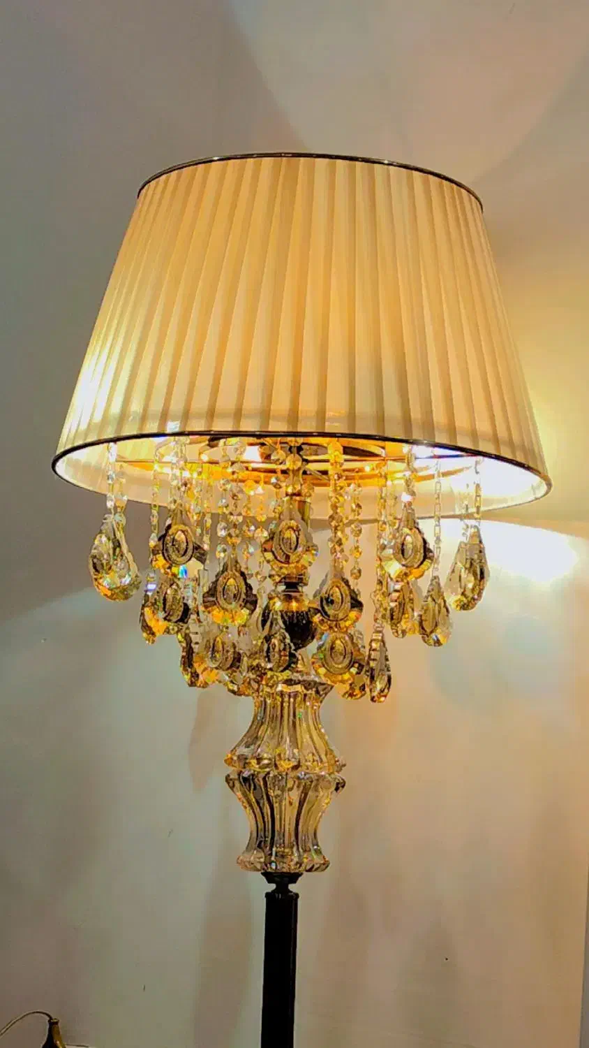 آباژور|چراغ خواب و آباژور|تهران, شهرک فردوس (حسینی)|دیوار