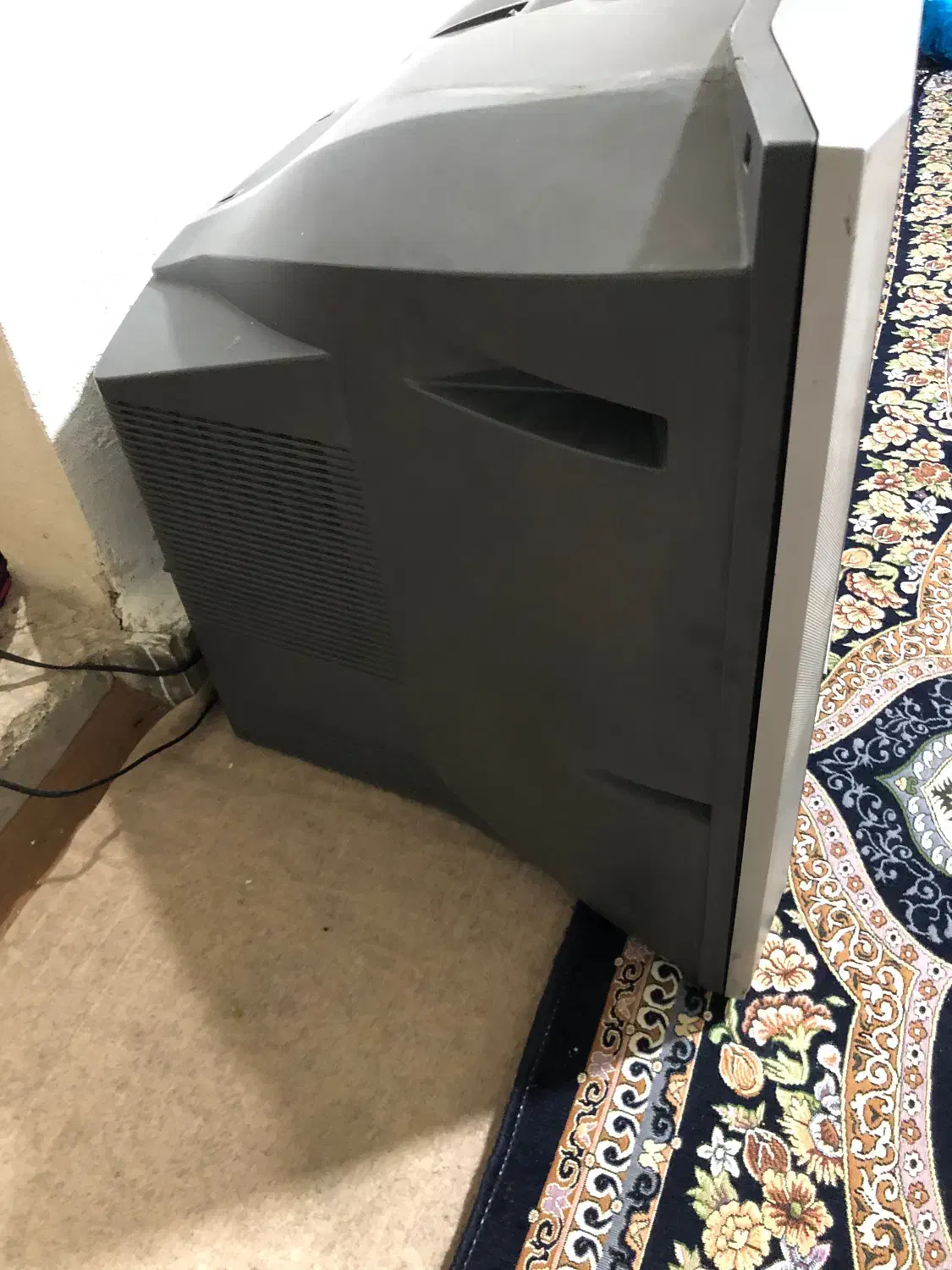 تلوزیون قدیمی|تلویزیون و پروژکتور|قدس, شهرقدس|دیوار