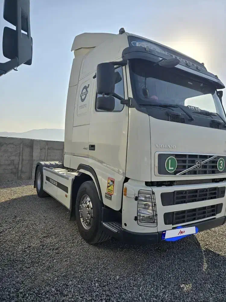 کشنده|خودرو سنگین|میانه, |دیوار