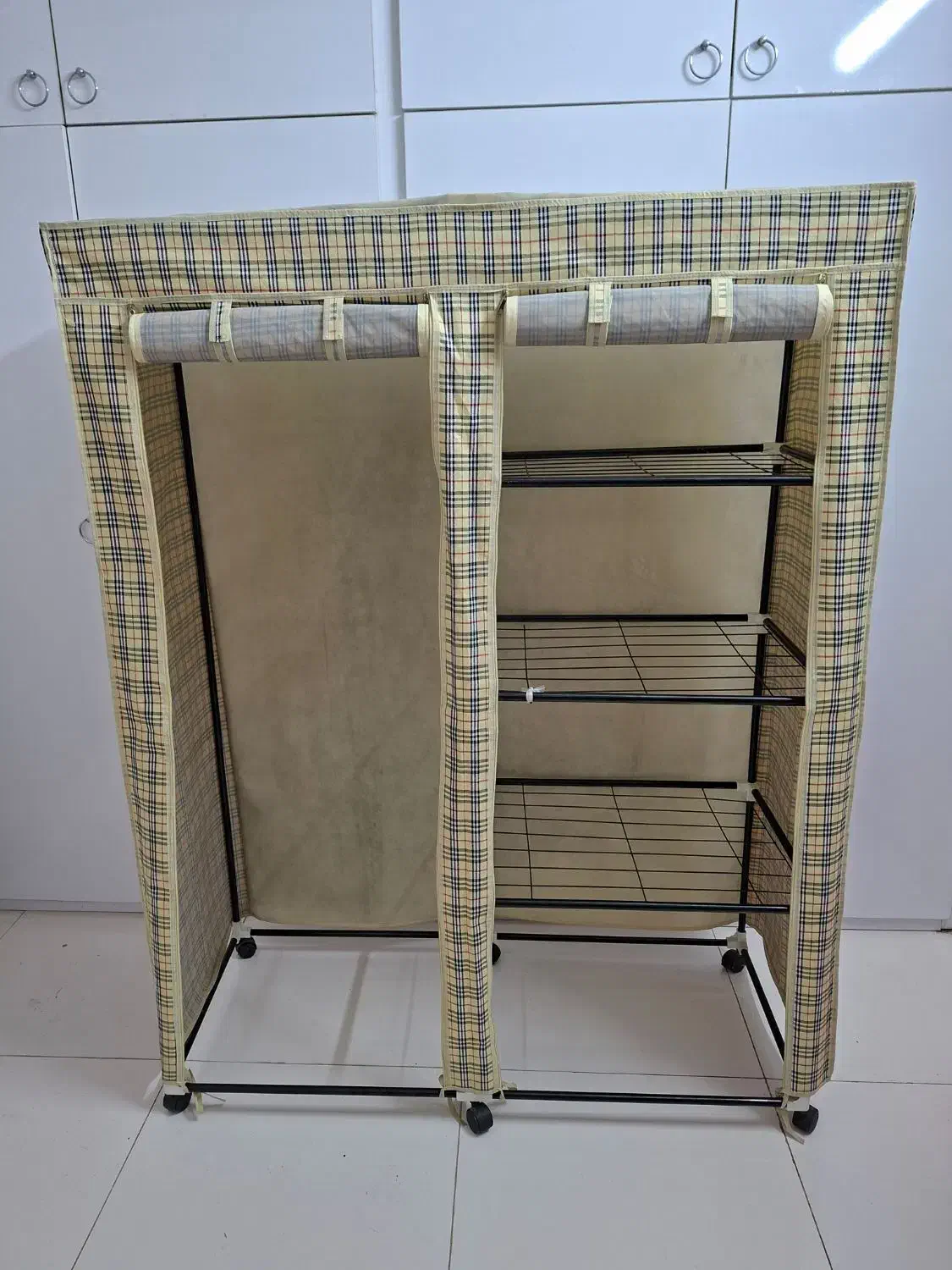 کمد لباس و رختخواب برزنتی قفسه دار|جاکفشی، کمد، دراور|اصفهان, کشاورزی|دیوار