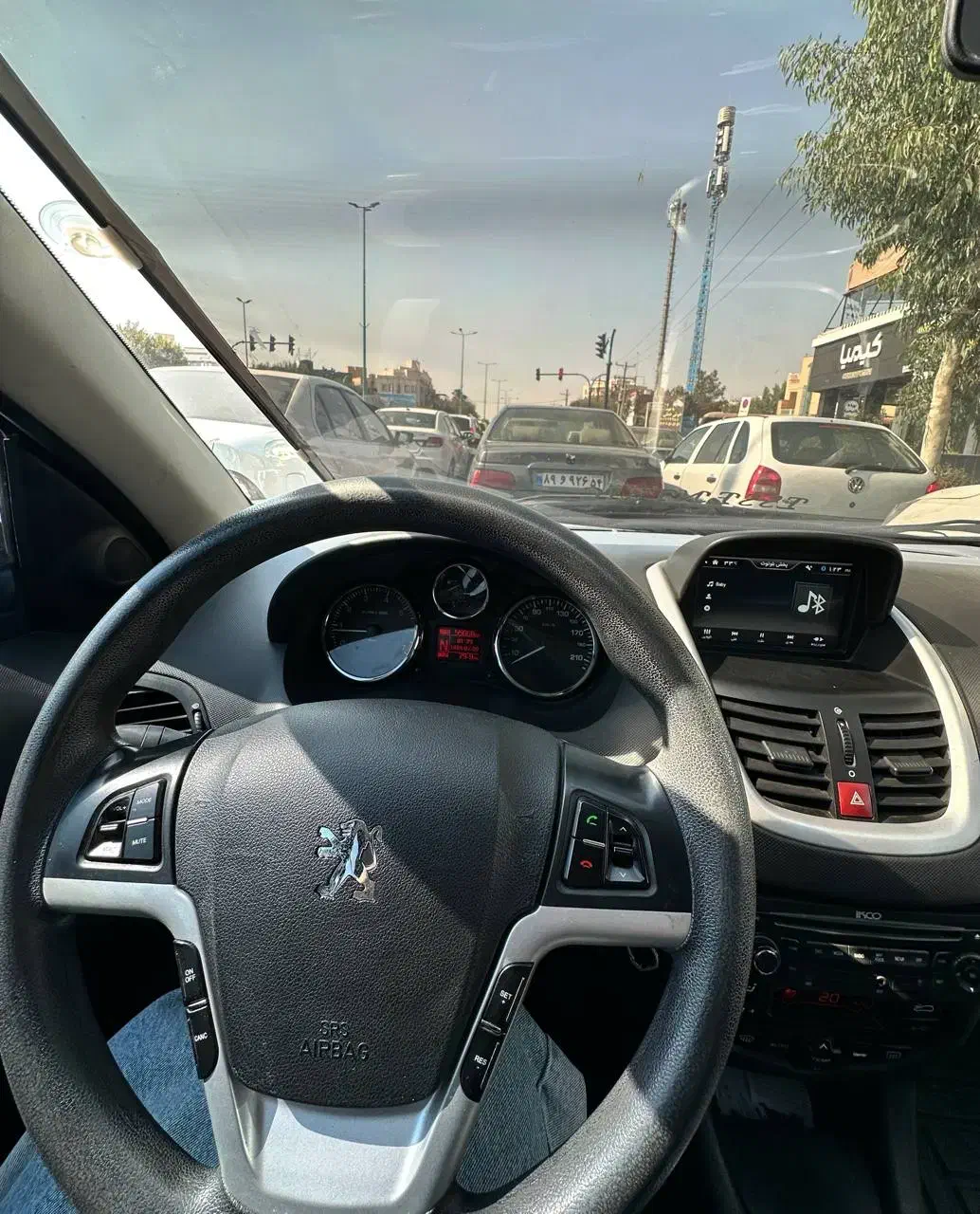 پژو 207 اتوماتیک مدل 98|خودرو سواری و وانت|یزد, |دیوار