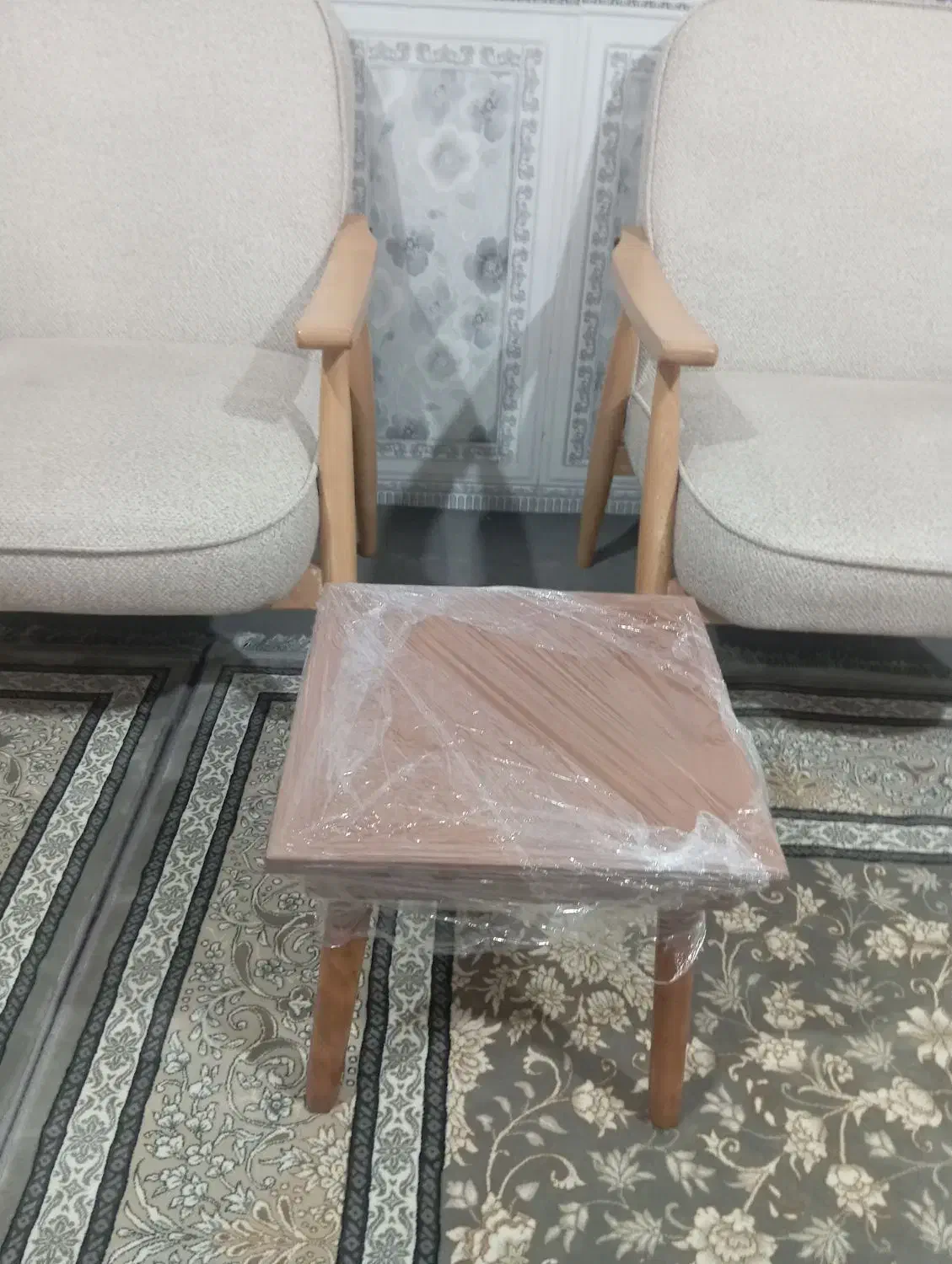 میز و عسلی همراه با آینه قدی|مبلمان خانگی و میز عسلی|قرچک, ولی آباد|دیوار