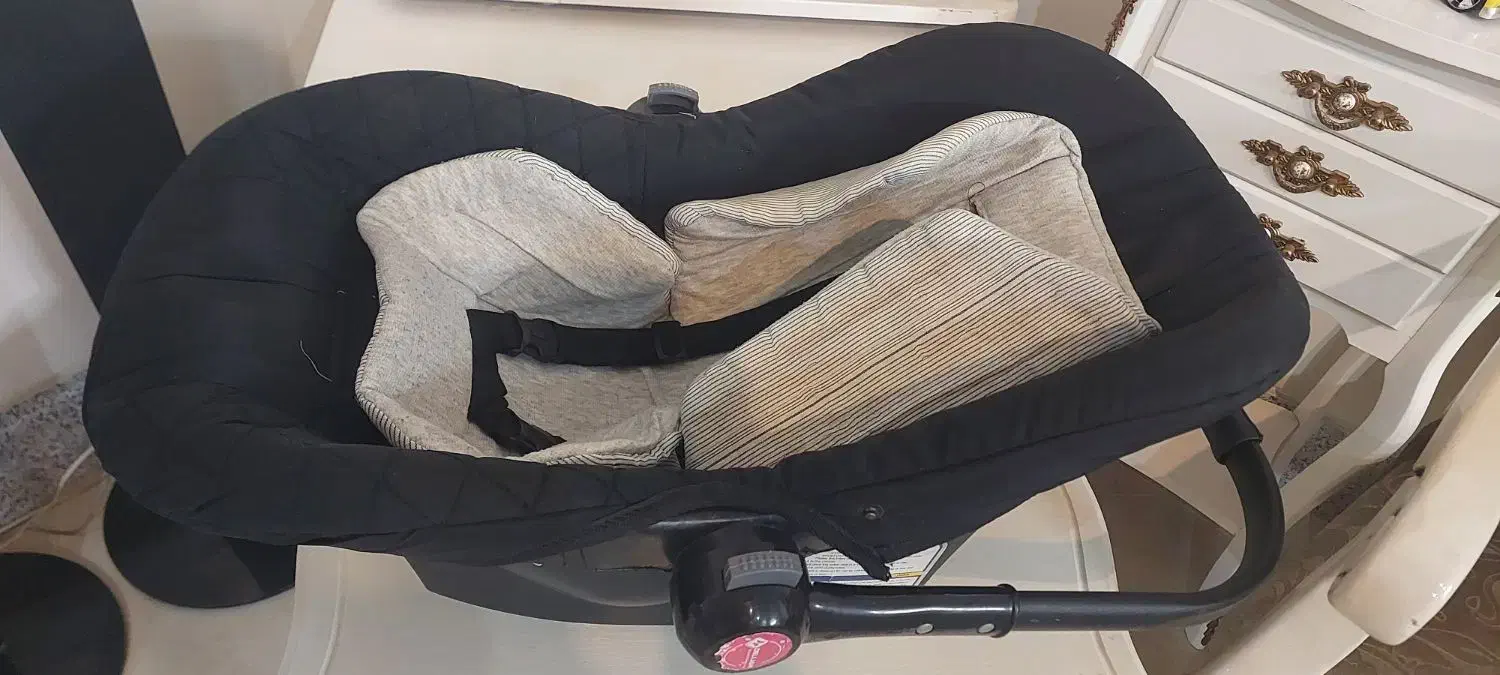 کریر|کالسکه و لوازم جانبی|گلپایگان, |دیوار