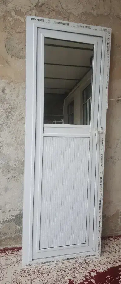 همراه با آینه|آینه|کرمانشاه, |دیوار