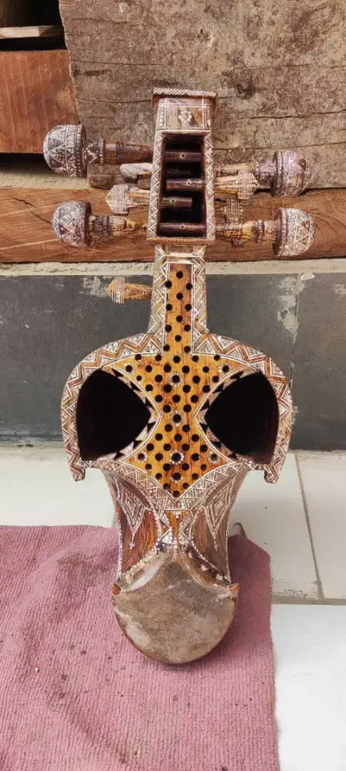 سروز بلوچی. ازمبتدی تا پیشرفته|سازهای سنتی|سراوان, |دیوار