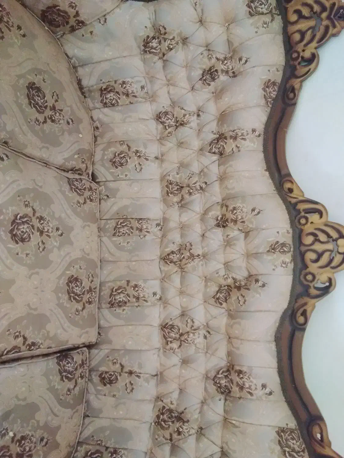 مبل سلطنتی|مبلمان خانگی و میز عسلی|گلبهار, شهر جدید گلبهار|دیوار