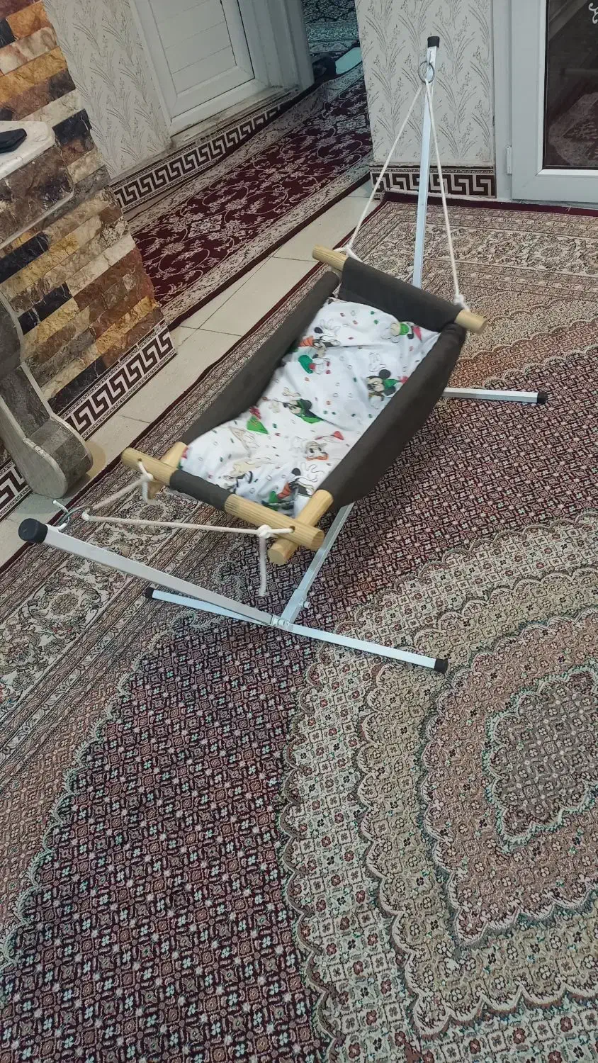 گهواره کودک|تخت و صندلی بچه|نهاوند, |دیوار