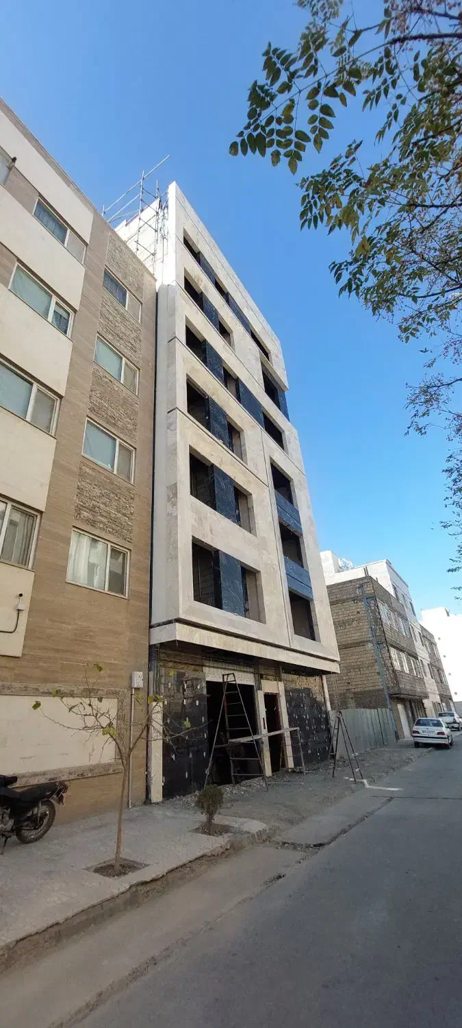 آپارتمان ۱۲۵ متری سه خواب و ۱۰۰ متری دو خواب|پیش‌فروش املاک|مشهد, امیریه|دیوار