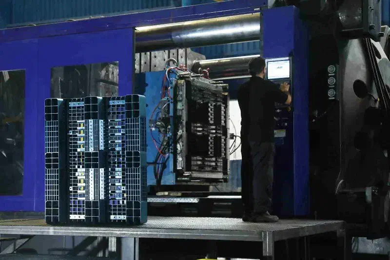 تولید پالت پلاستیکی با کیفیت ویژه ، درجه1 و درجه2|عمده‌فروشی|گرمدره, |دیوار