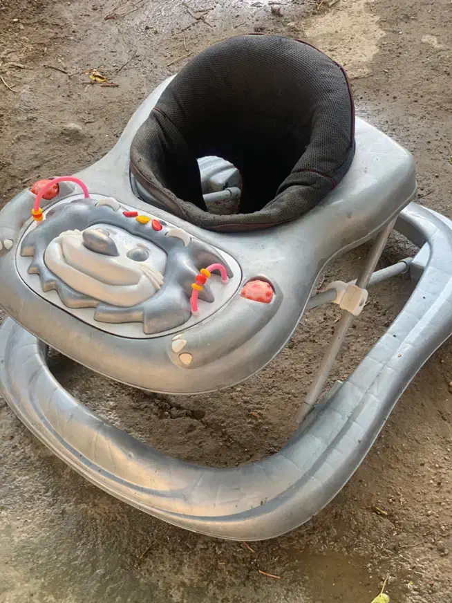 رو رواک|کالسکه و لوازم جانبی|تربتحیدریه, ۴۵ متری|دیوار