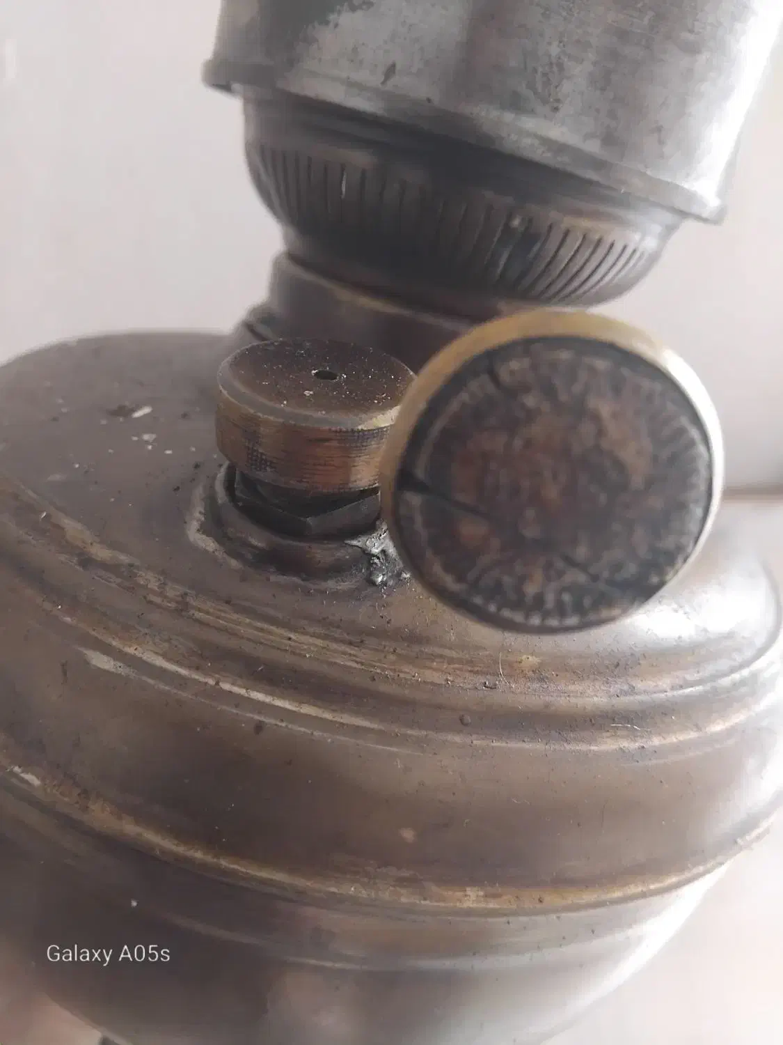 چراغ لمپا|کلکسیون اشیاء عتیقه|آزادشهر, |دیوار