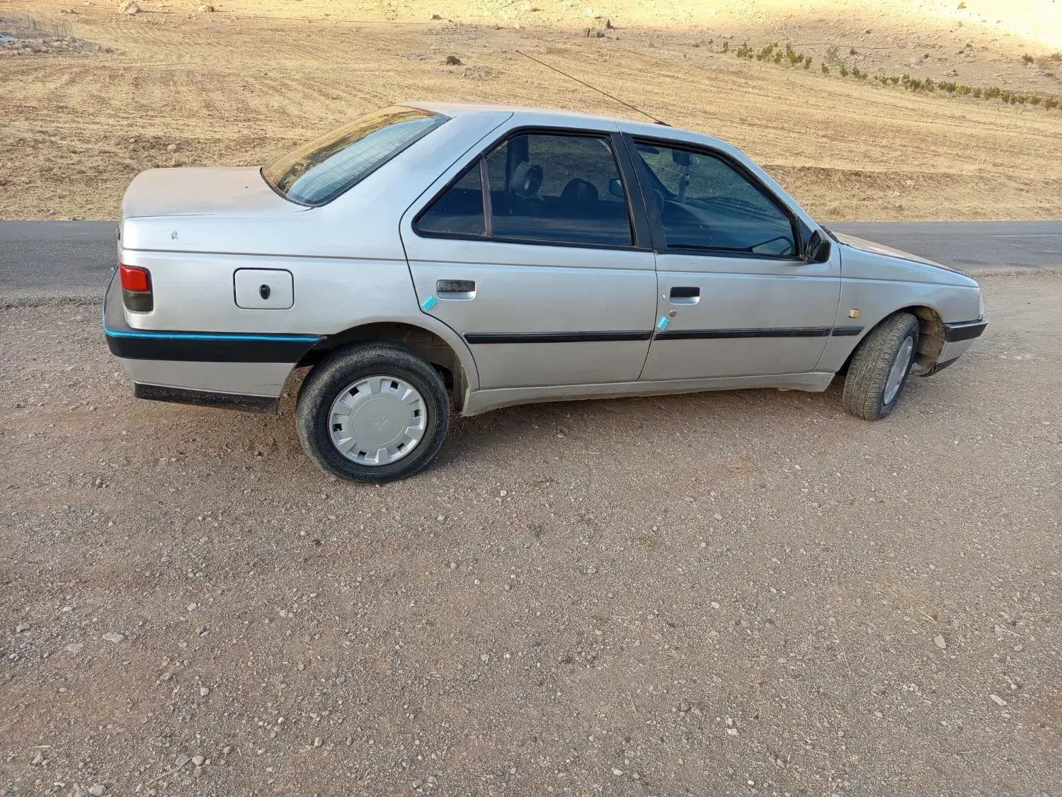 پژو۴۰۵مدل۸۵ نقره ای|خودرو سواری و وانت|نورآباد, |دیوار