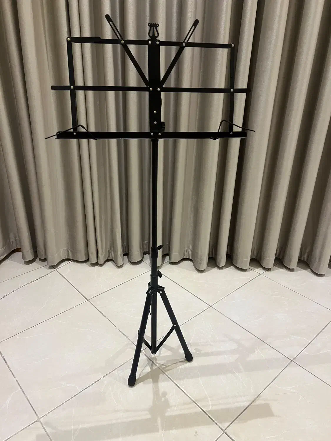 پایه دفتر نت|آلات موسیقی|اصفهان, خانه اصفهان|دیوار