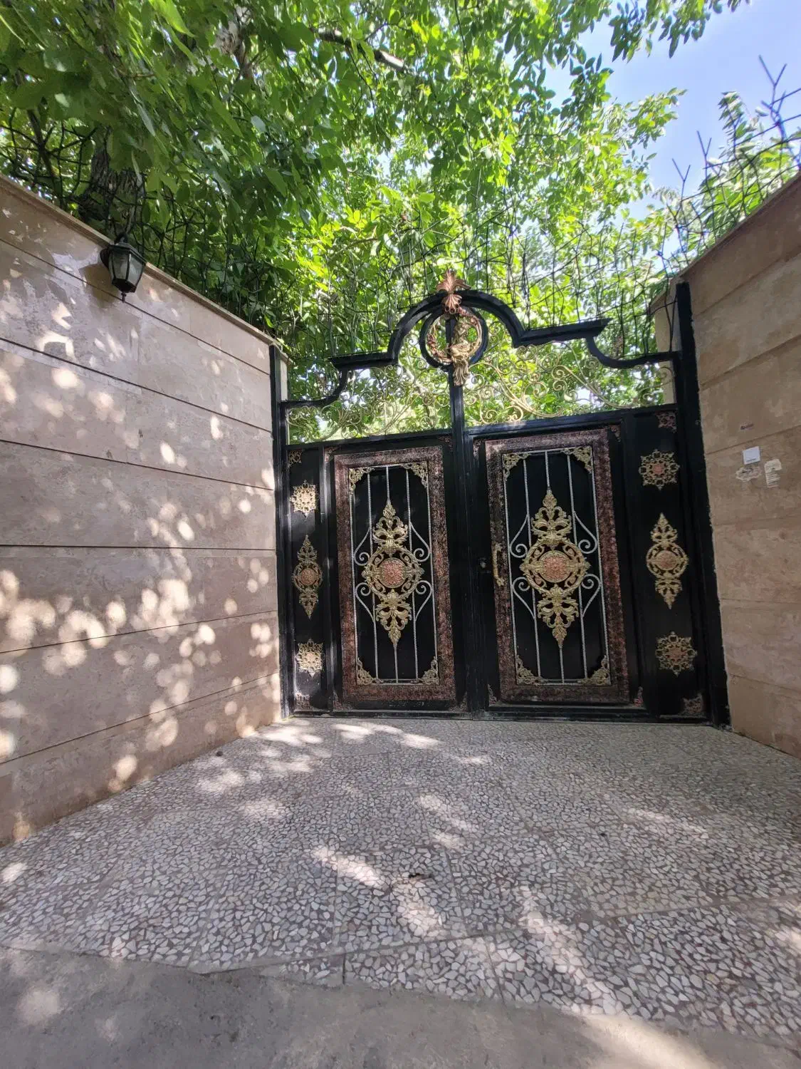 ۵۸۵مترباغ۴دیوارمناسب باغویلا*سندتکبرگ*کردامیر|فروش خانه و ویلا|شهریار, کرد امیر|دیوار