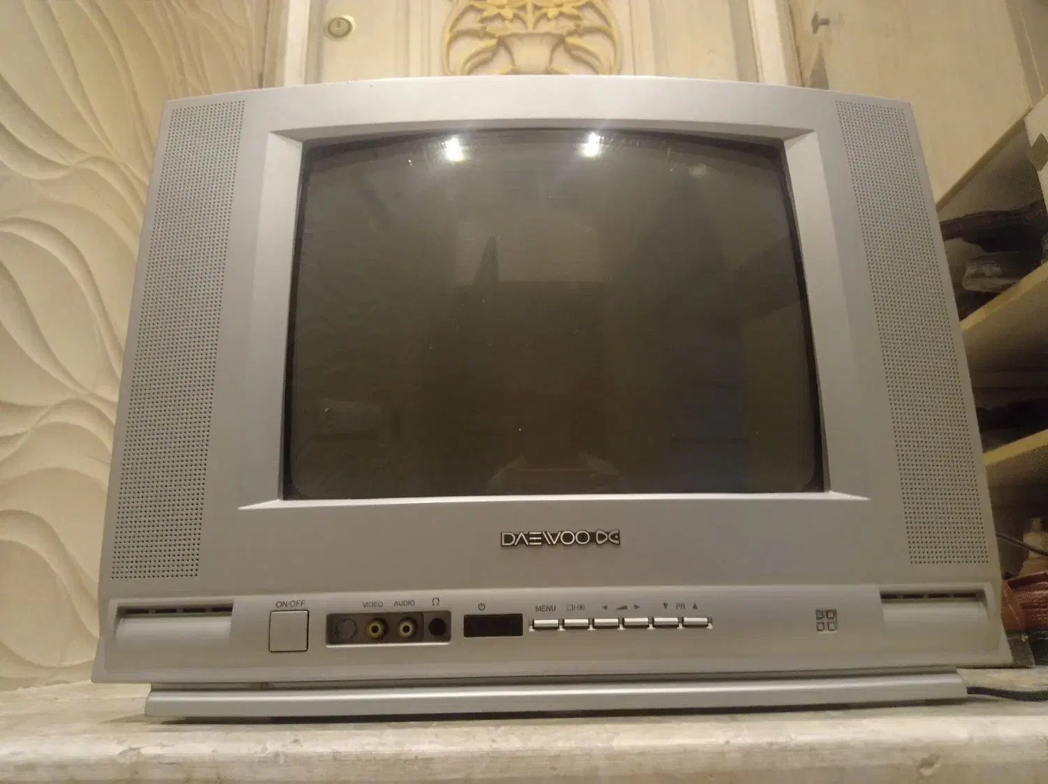 تلویزیون دوو 14اینچ|تلویزیون و پروژکتور|کازرون, |دیوار