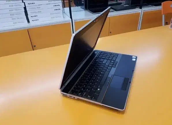لپتاپ Dell کانفیگ بالا|رایانه همراه|تهران, استاد معین|دیوار