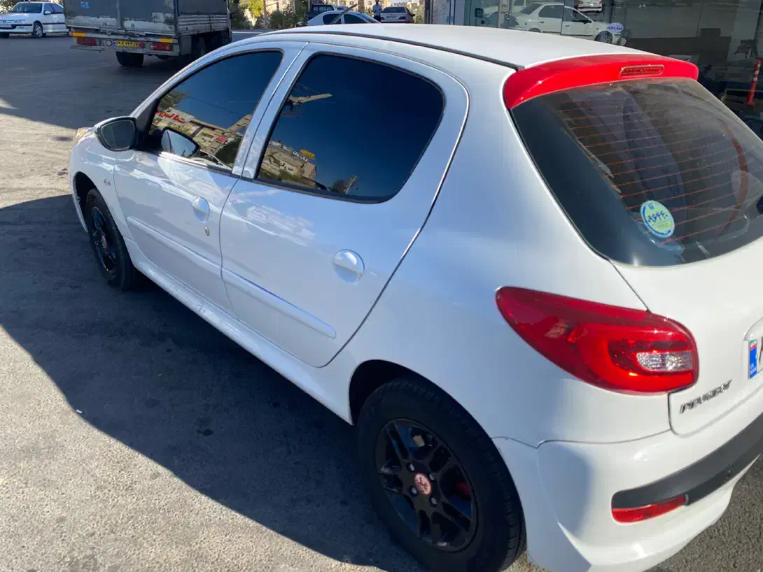 پژو207 mc مدل 1401|خودرو سواری و وانت|شیراز, شهرک گلستان|دیوار