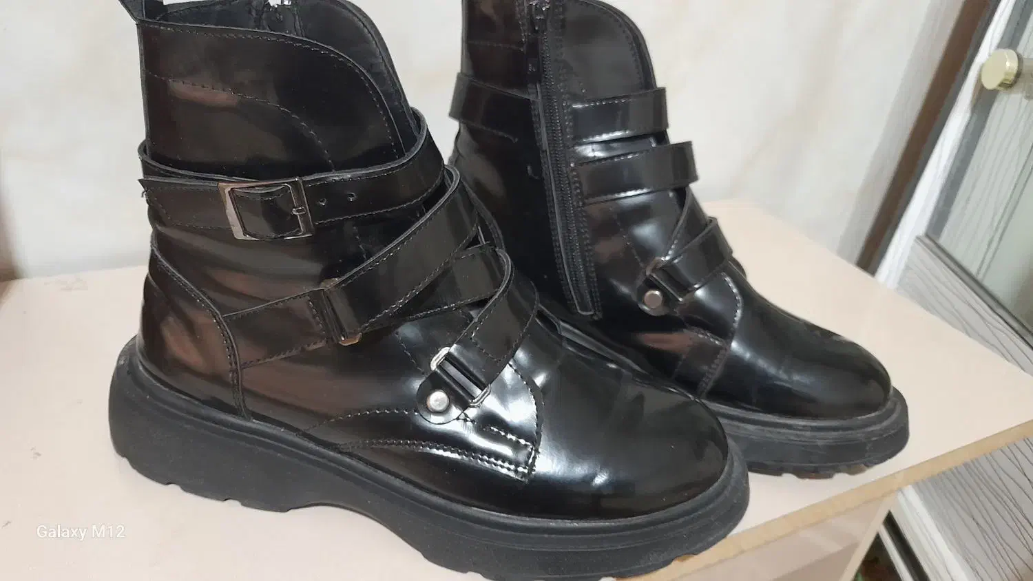 نیم بوت سایز 39|کیف، کفش، کمربند|سبزوار, رضوی|دیوار