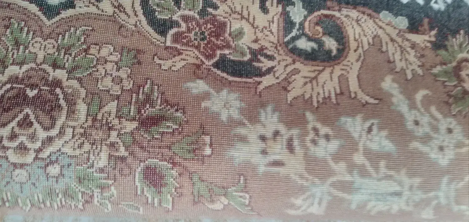 چهارتا فرش سورمه ای هست صد شانه|فرش|دورود, |دیوار