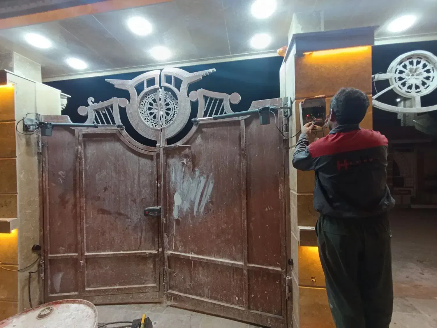 درب برقی جک بازویی نصب و راه اندازی|مصالح و تجهیزات ساختمان|بندرعباس, |دیوار