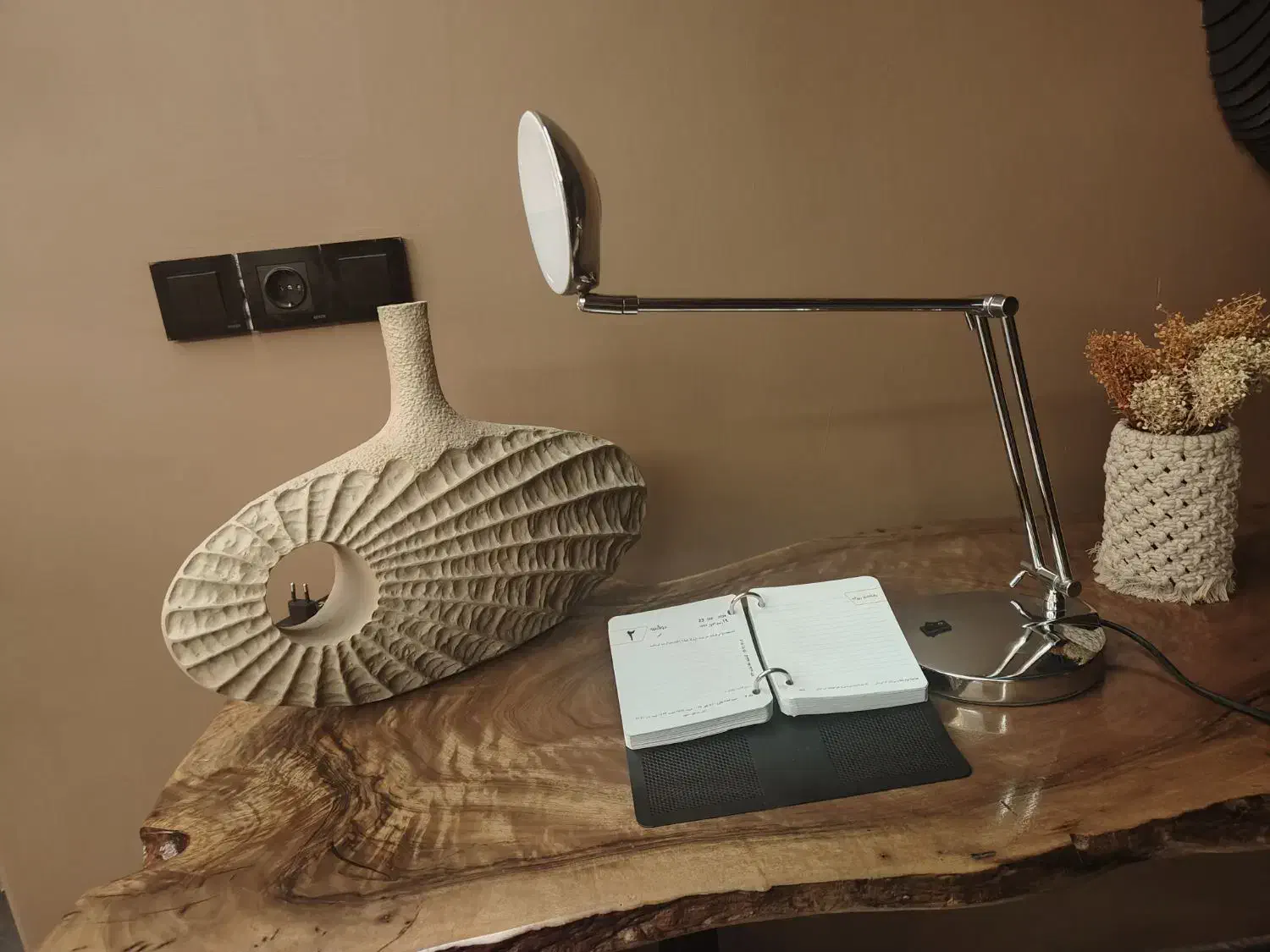 چراغ مطالعه متحرک  نو مهتابی|لوازم التحریر|مشهد, دانشجو|دیوار