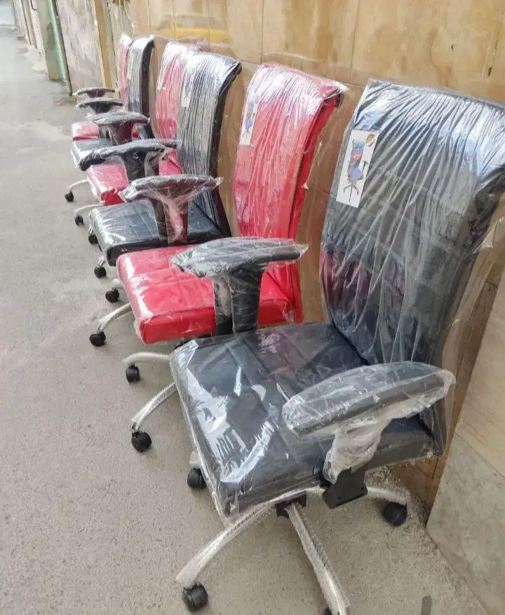 صندلی چرخ دار جک دار|صندلی و نیمکت|پرند, فاز ۵|دیوار