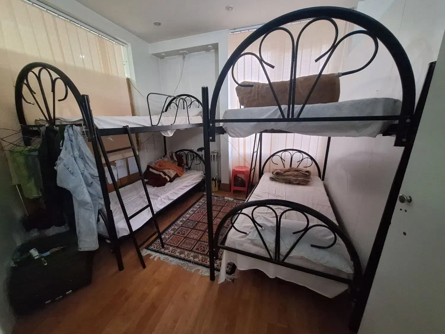 پانسیون خوابگاه ترددآزاد پسرانه آقایان شریعتی دولت|اجارهٔ کوتاهمدت آپارتمان و سوئیت|تهران, تختی|دیوار