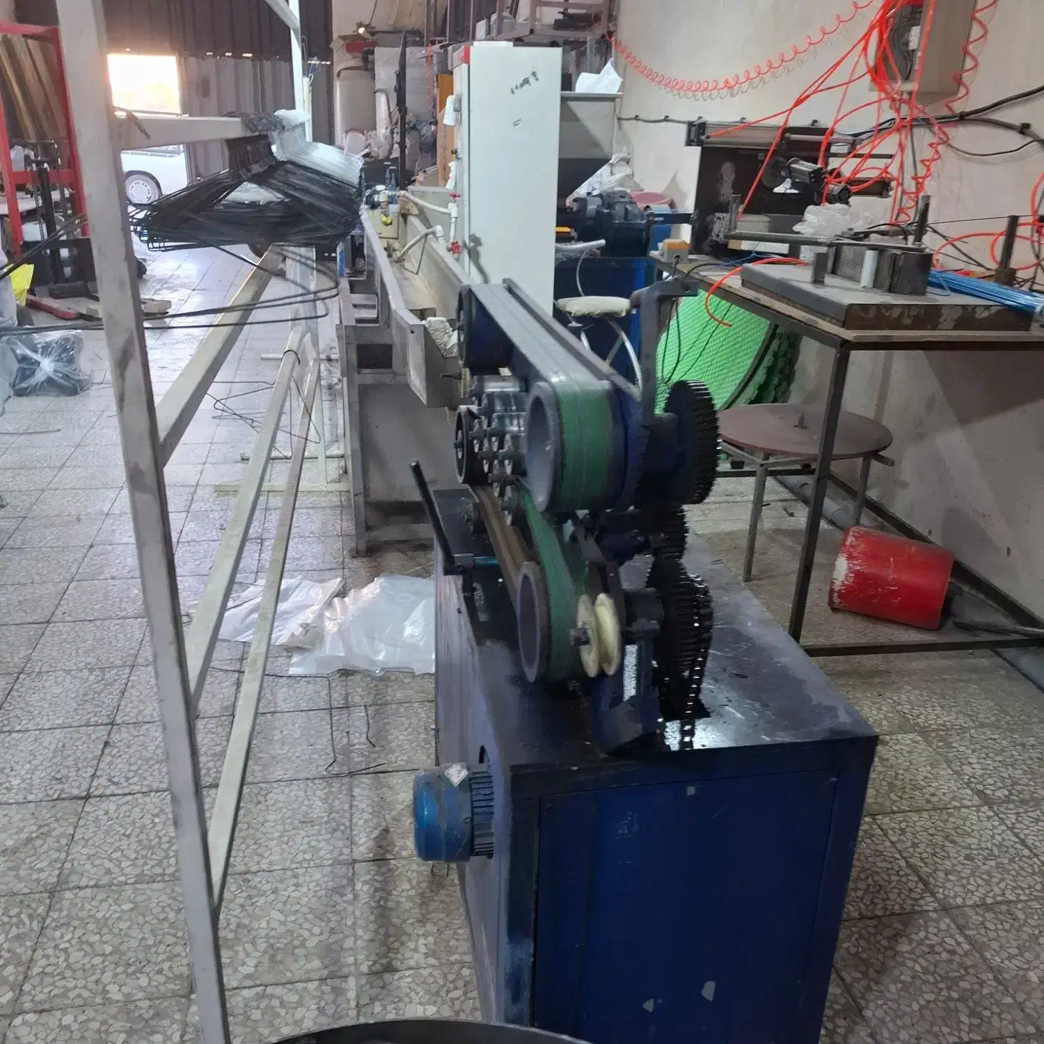 خط تولید کامل دستگاه چوب لباسی خشکشویی|ماشین‌آلات صنعتی|پردیس, کمرد|دیوار