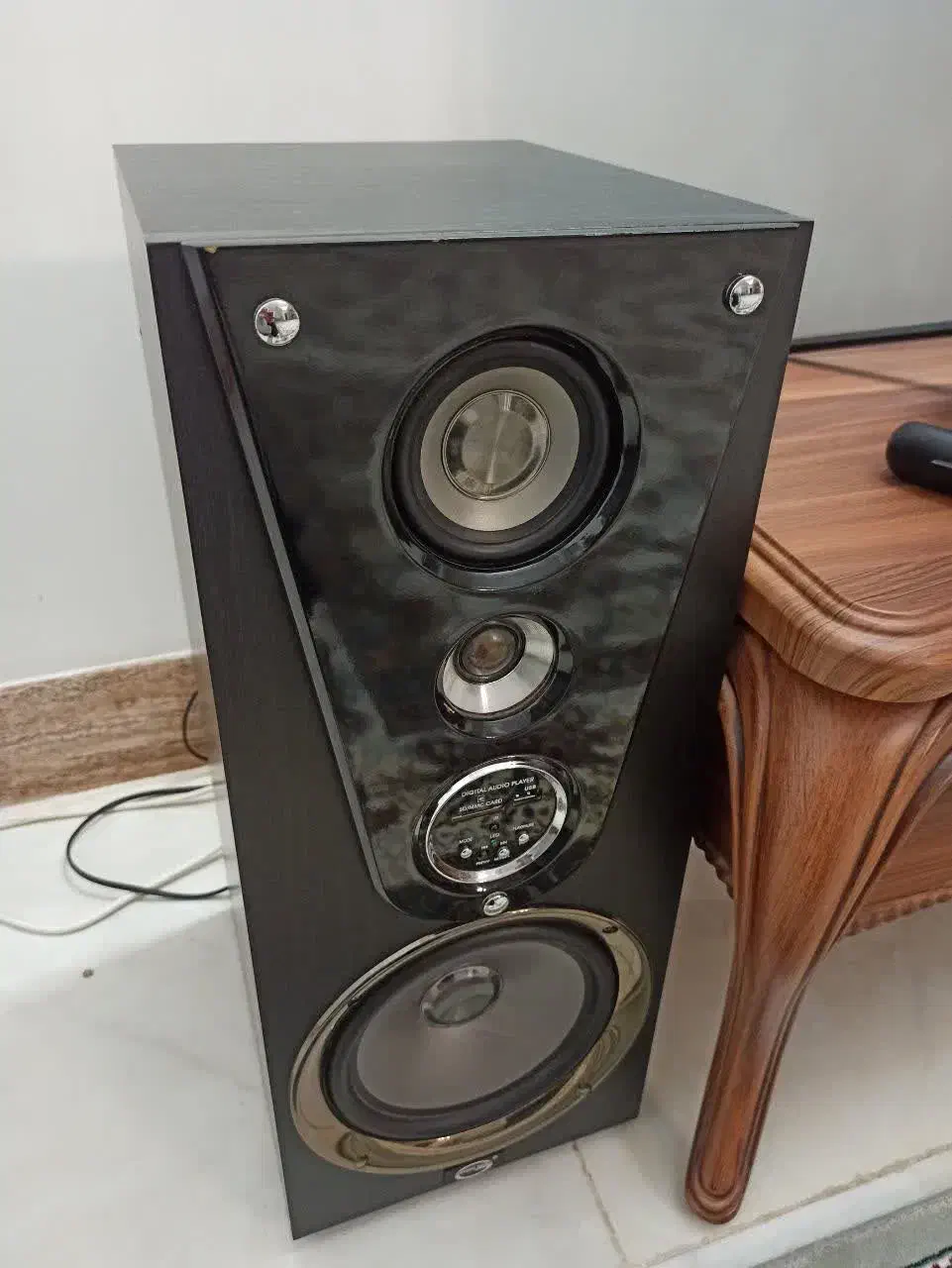 جفت اسپیکر پرقدرت درحدنونوکم کارکرده.میزکامپیوتر|سیستم صوتی خانگی|شاهرود, |دیوار