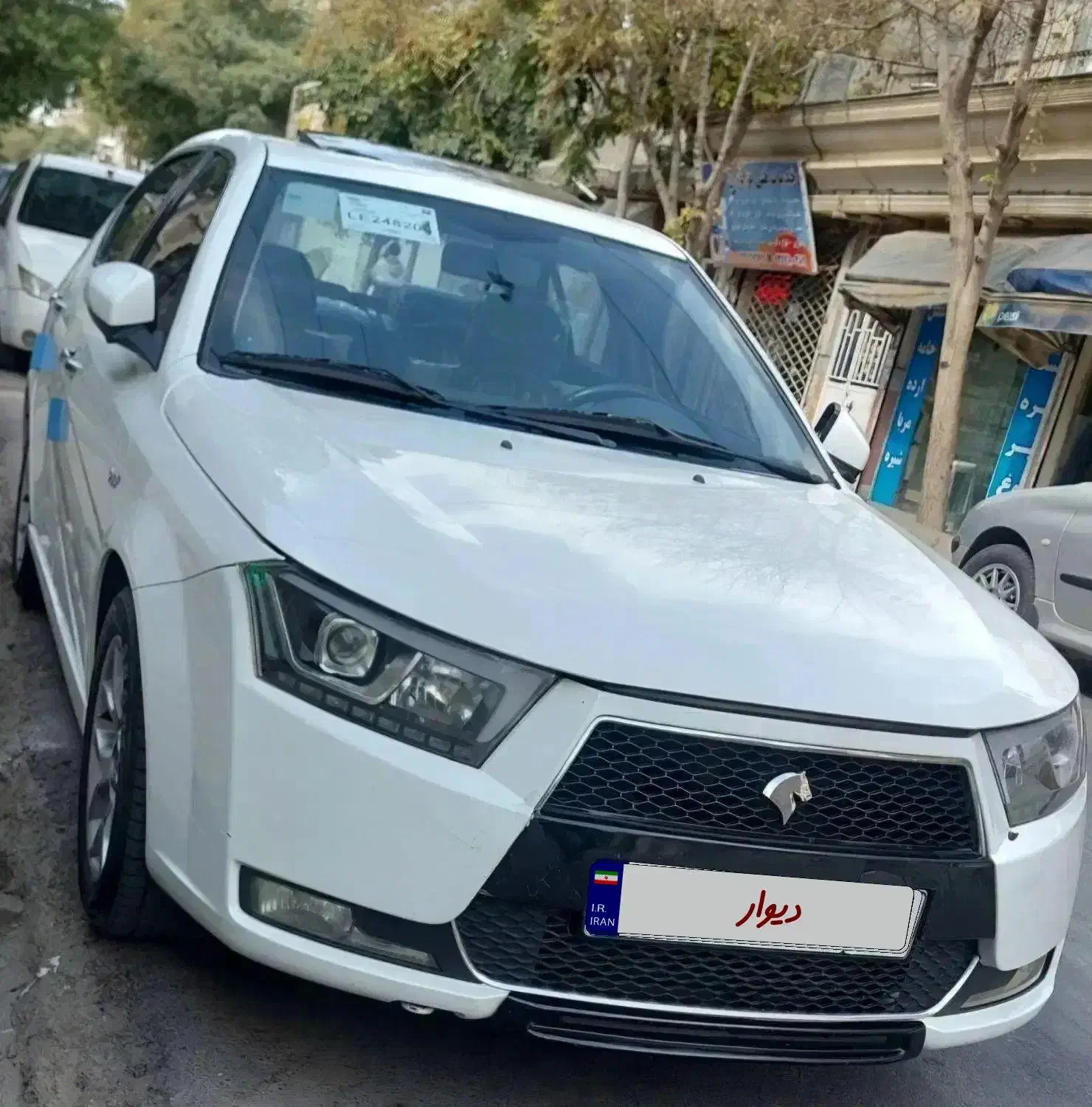 دنا پلاس اتوماتیک توربو سفید|خودرو سواری و وانت|مشهد, نیزه|دیوار