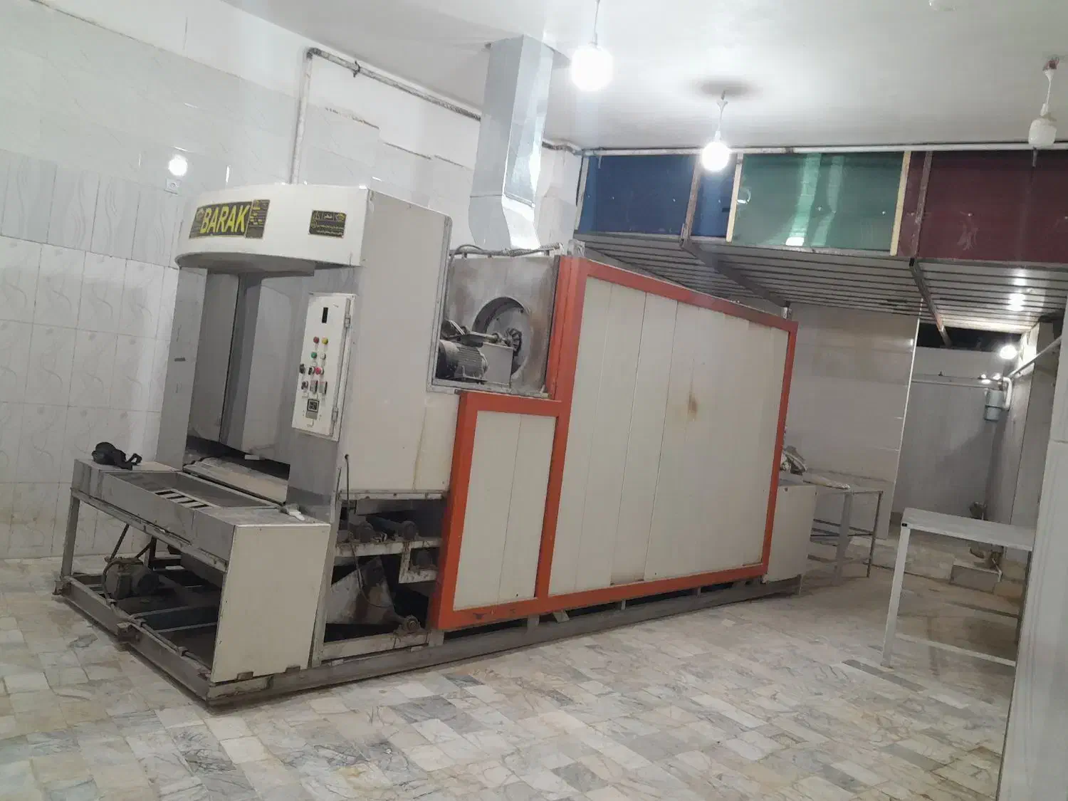 به یک شاترماهرجهت کاربادستگاه بارک ازاد پز|استخدام خدمات فروشگاه و رستوران|زابل, |دیوار