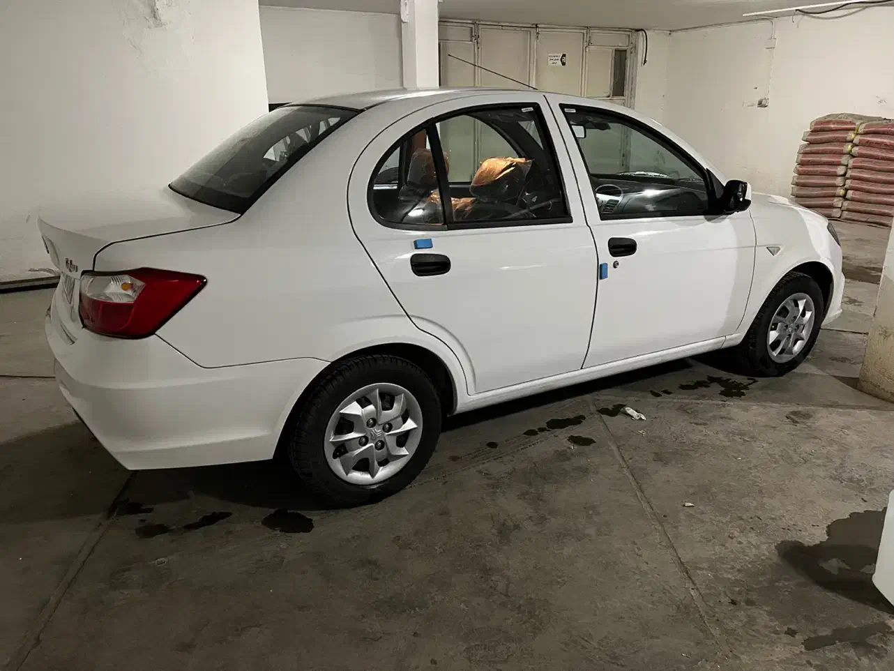 ساینا s|خودرو سواری و وانت|قم, بنیاد|دیوار