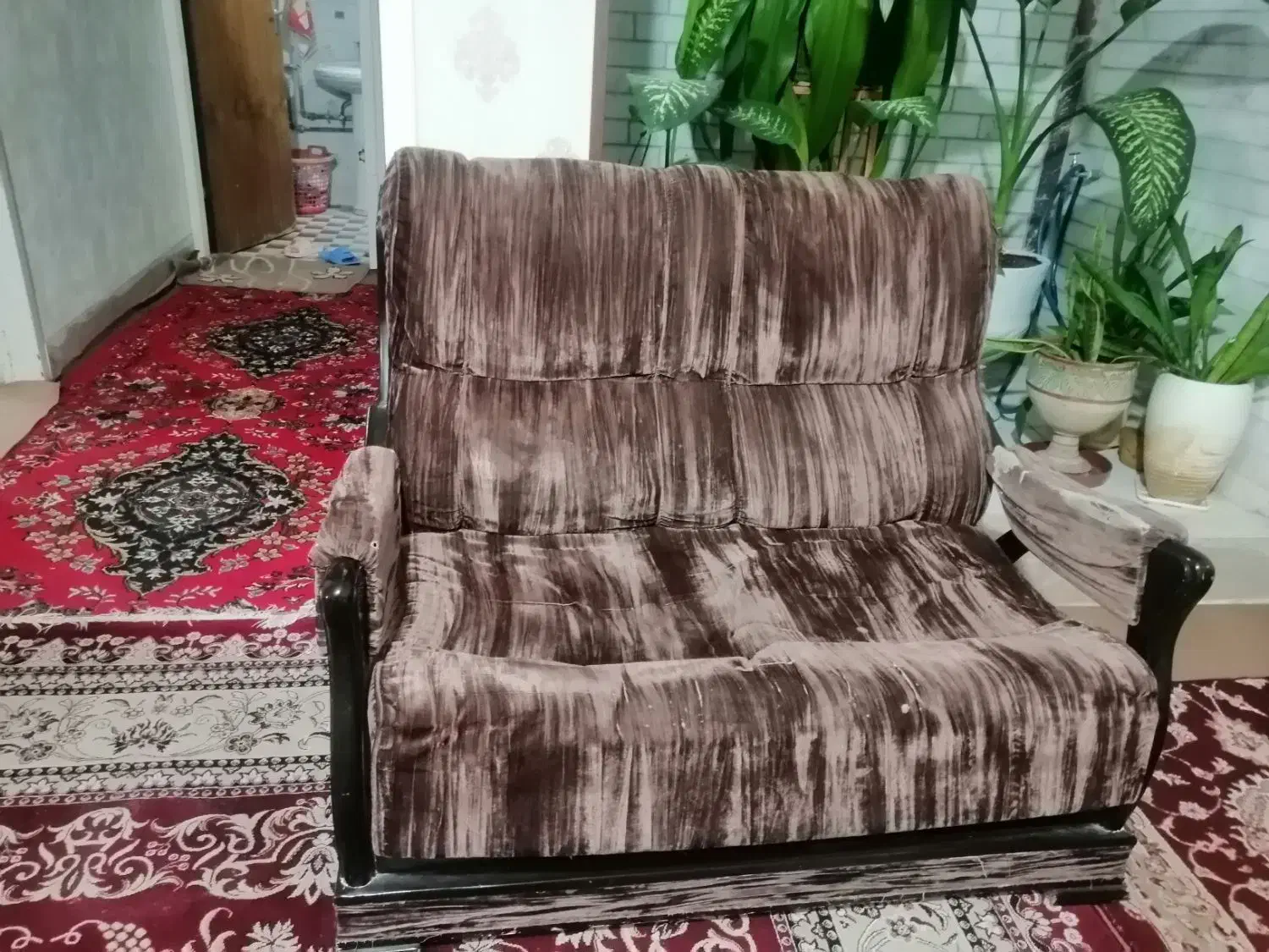 یک دست مبل 7نفرره|مبلمان خانگی و میز عسلی|کازرون, |دیوار